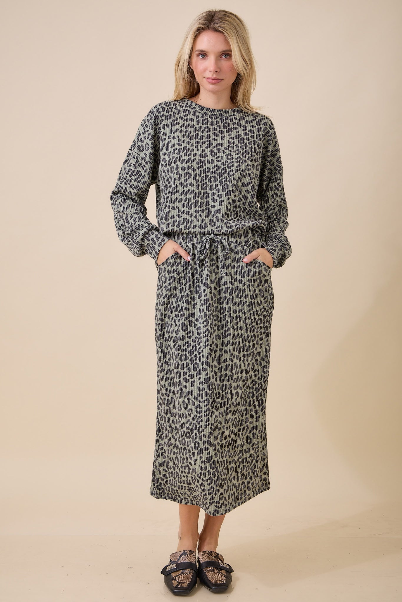 Olive Ribbed Sweatshirt