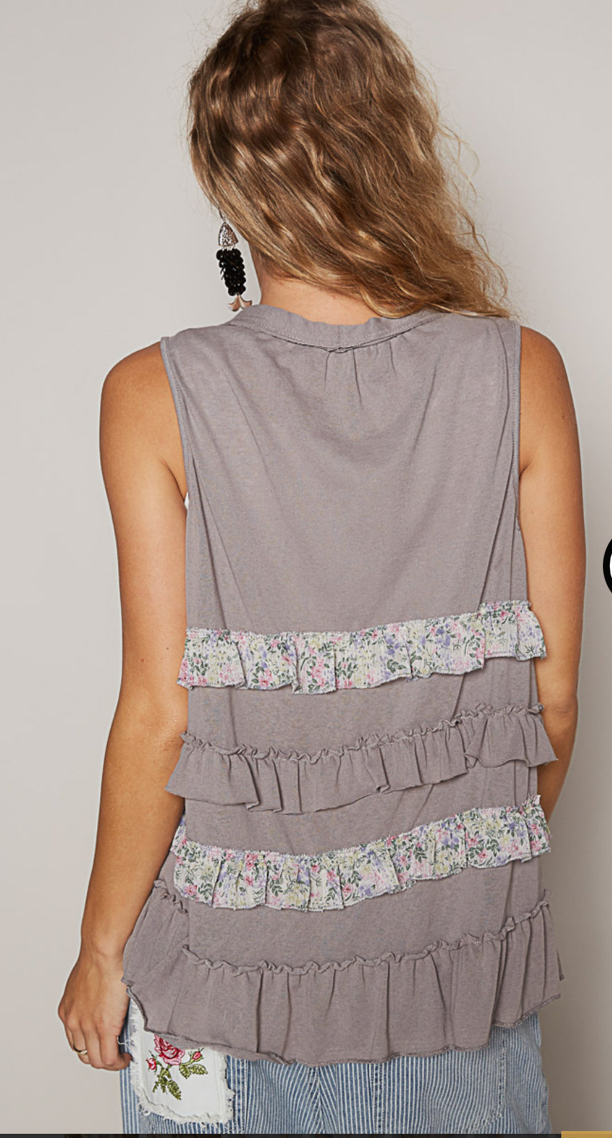 Ruffle Detailed Vest